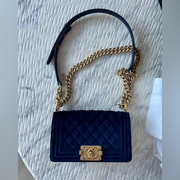 Chanel Small Velvet Le Boy Bag Blue - Picture 9 of 14